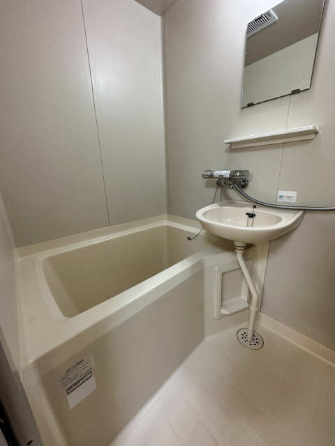 浴室　※同タイプ